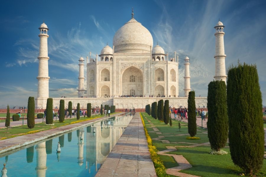 Sunrise Taj Mahal and Mathura Day Tour